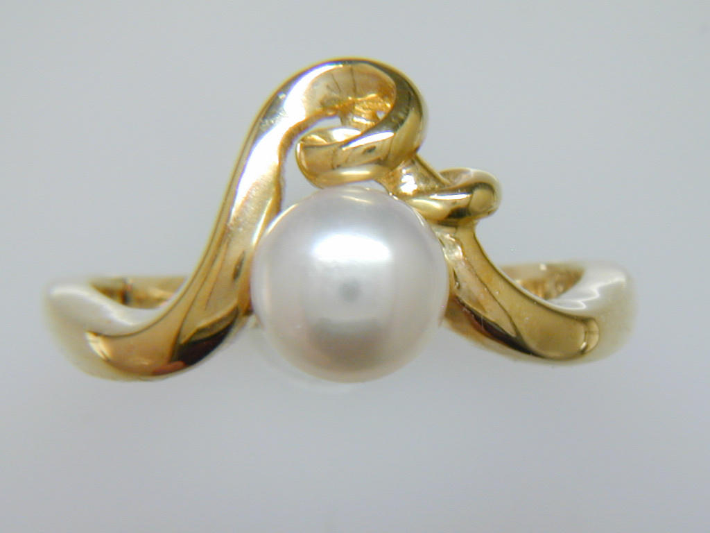 Cultured Pearl ring