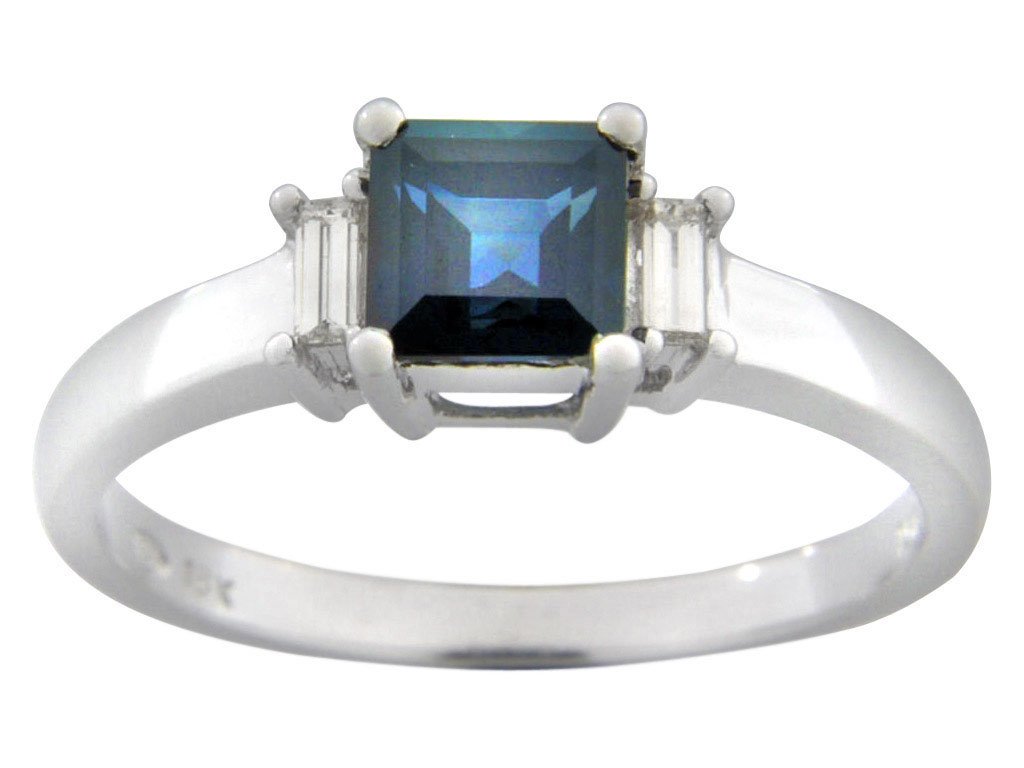 Sapphire and diamond ring