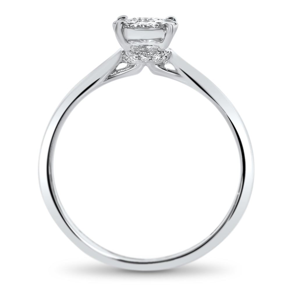 Enchanting low cost Engagement ring with 21 Diamonds