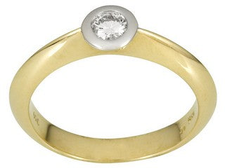Stylish diamond engagement ring