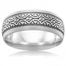 9ct White Gold Tyre patterned wedding ring, 8mm wide and 1.4mm deep
.
-M1286
